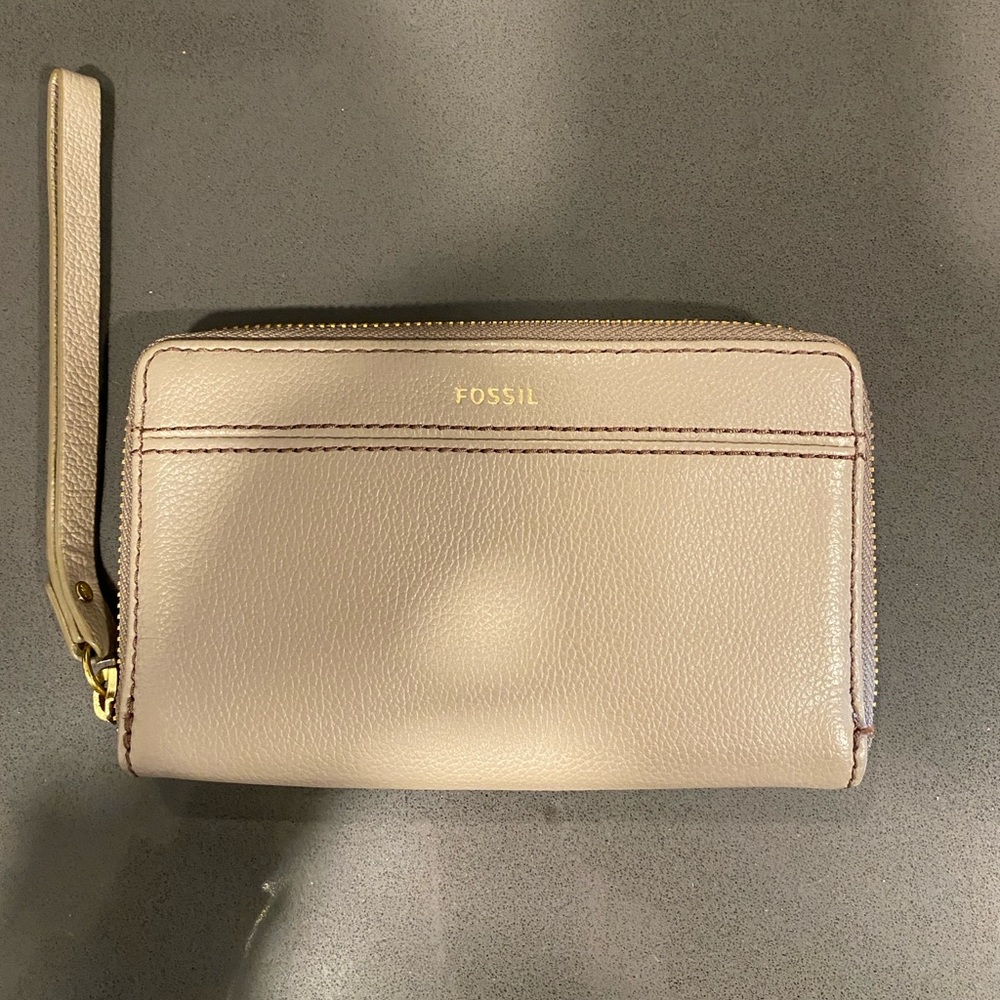 Fossil Tiegan Multifunction Wristlet